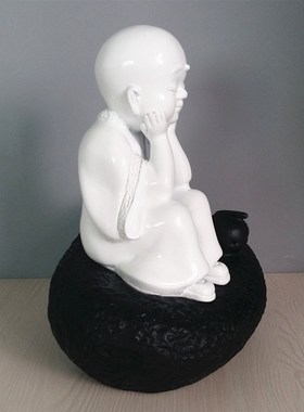树脂工艺品桌面装饰一修小和尚思考I者摆件书房客厅家居饰品