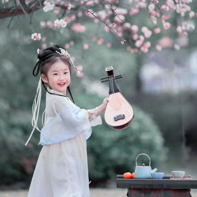 影楼拍照儿童摄影古风汉服道具古装拍摄玩具表演成人塑料琵琶大号 - 图0