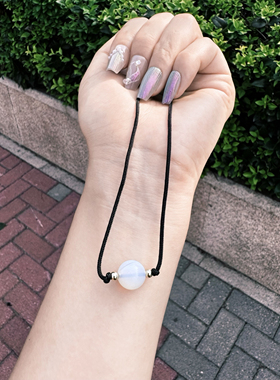 喜饰蛋白石银月光单珠项链女款锁骨链简约百搭颈链配饰送女友礼物