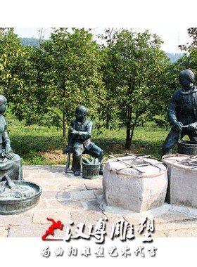 玻璃钢仿铜人物雕塑农耕打糍粑铜雕传统民俗小吃雕像古街农村景观