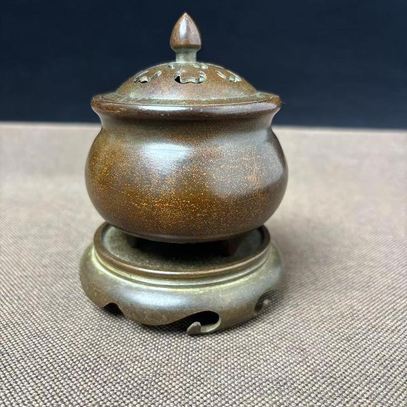 Antique literary play pure copper three-legged moiré base desktop incense burner base figure Buddha statue flower stand base decoration retro