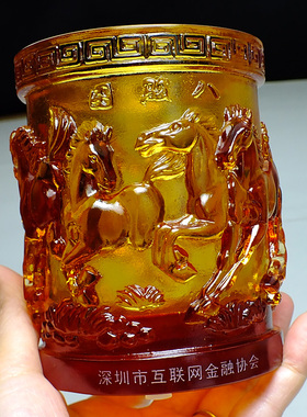 八骏雄风马办公桌男士马到成功笔筒老总办公室琉璃水晶八骏图