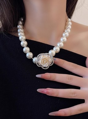 时尚镶钻花朵吊坠珍珠串珠项链女