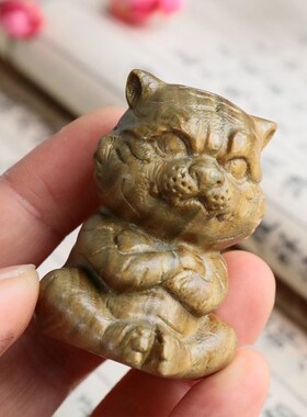 保真绿檀木雕刻工艺汽车摆件手把件老虎文玩礼品动物生肖虎虎生威