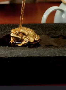 纯黄铜金蟾摆件纯铜实心金钱串蟾蜍手把件创意仿古玩茶宠小铜器