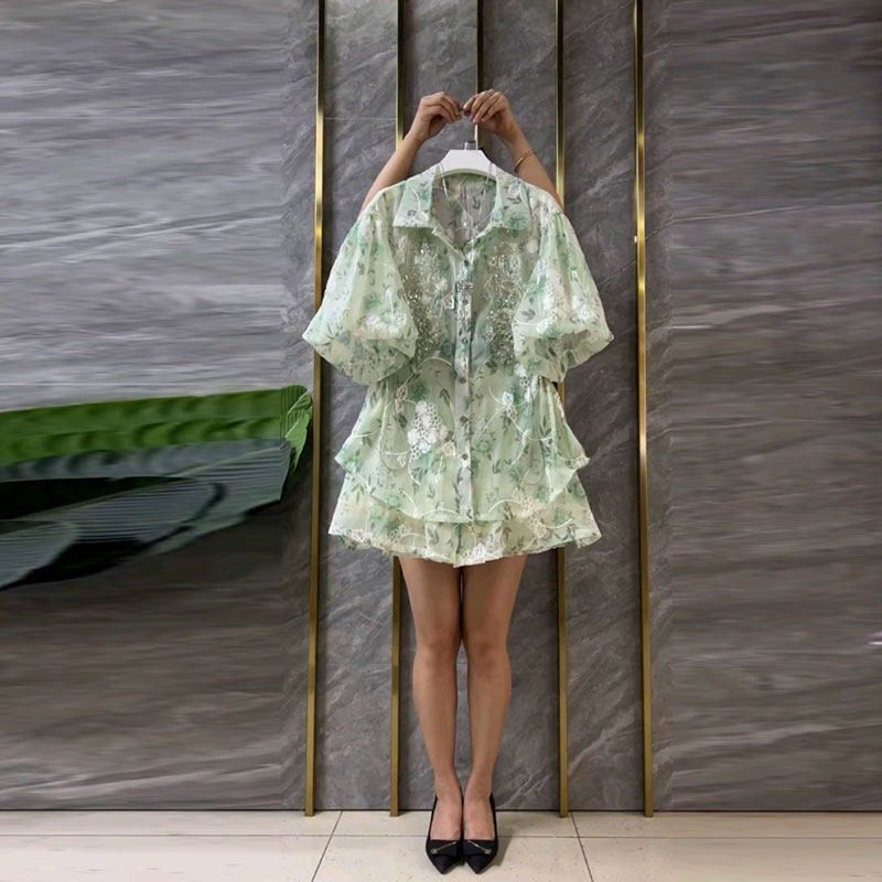 大码女装翻领重工亮钻短袖上衣短裤胖MM夏季款法式洋气花朵两件套,淘宝优惠券,粉丝福利购,淘宝优惠卷