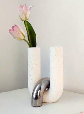 创意U型交叉中古风陶瓷花瓶摆件高级感样板间客厅餐桌装饰品