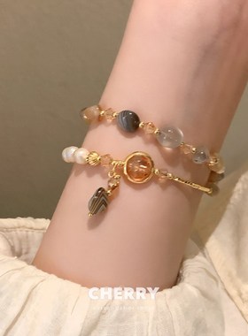 双层叠戴珍珠手链女生2024年新款闺蜜手串轻奢小众精致高级感手饰