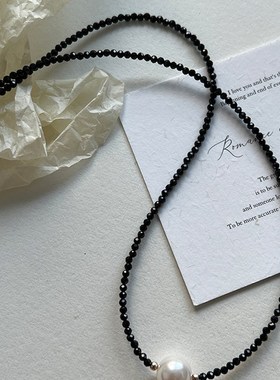 法国复古自然黑尖晶石人造珍珠项链为女性高端小众设计红色草莓水