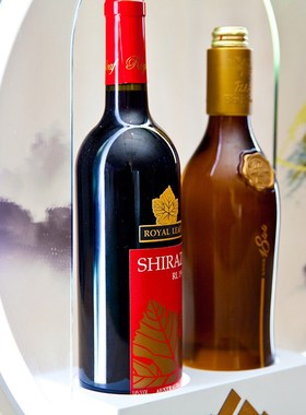 亚克力山水画酒架发光洋酒底座陈列架不锈钢创意酒红酒托展示台
