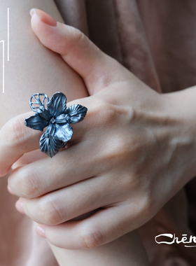 cheng 白色鸢尾花戒指 原创设计925银戒指仙女氛围感小众