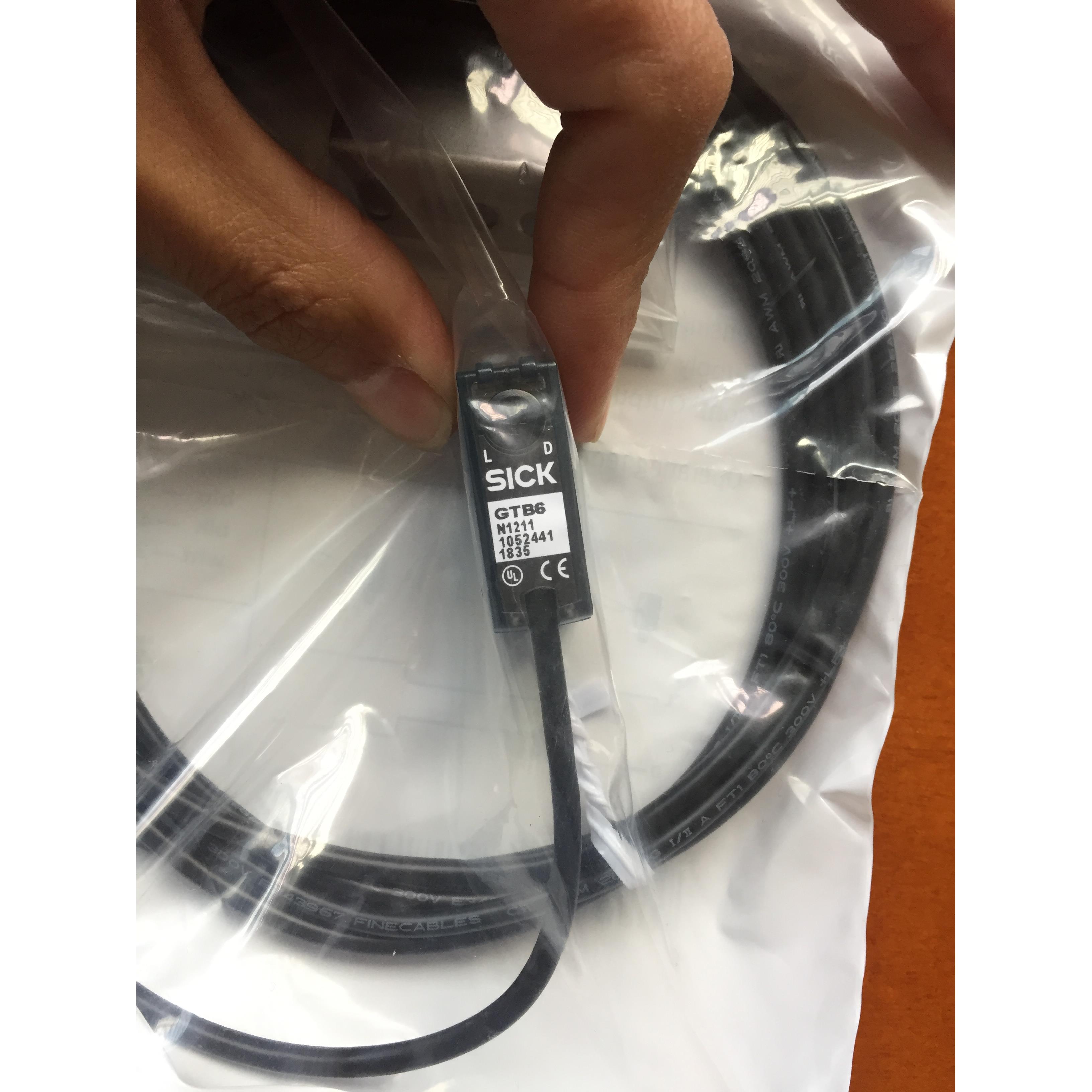 全新原装德国SICK西克GTB6-N1211漫反射光电开关传感器GTB6-N1212 - 图1