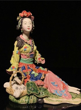 石湾公仔陶瓷大美仕女林伟东大师特色客厅玄关电视柜装饰