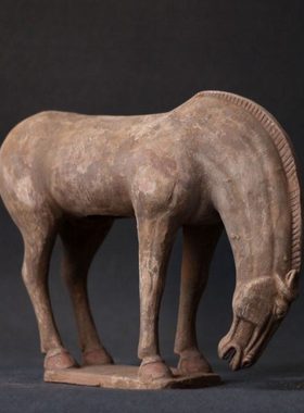 唐代陶瓷马艺术品摆件手工仿古做旧陶马古董收藏酒柜玄关装饰