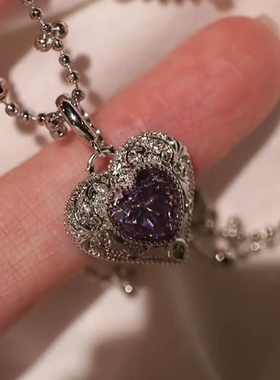 复古紫色爱心项链女款独特精致百搭颈链轻奢小众高级感毛衣链配饰