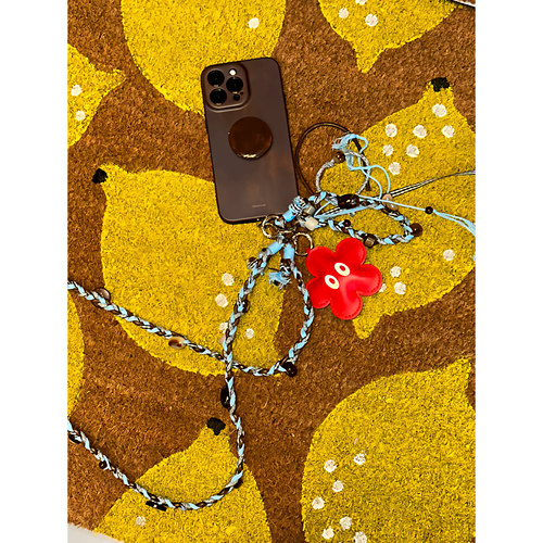 「琥珀海盐」小众设计花朵手工编织斜挎手机链高颜值挂绳手机挂件 - 图1