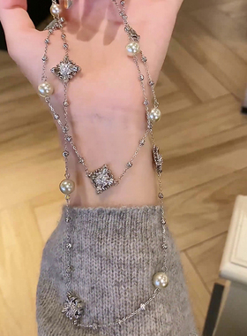 高级感银色鸢尾花珍珠项链女长款设计感重工百搭气质秋冬毛衣链