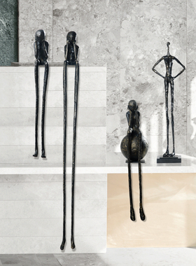 艺术雕塑坐姿长腿物装饰品样板房展厅抽象复古像铁艺金属