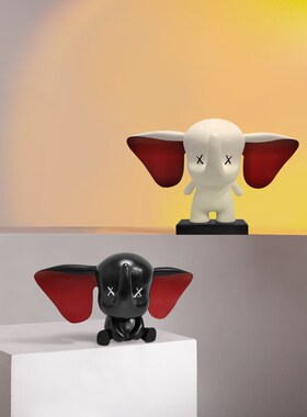 大耳小飞象儿童房树脂样板间客厅展厅橱创意装饰品