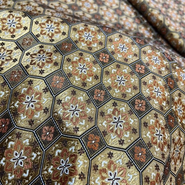 Imitation Song Dynasty brocade fabric Ruyi octagonal treasure pattern antique restored edge packaging brocade box calligraphy and painting framed antiques