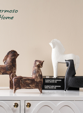 翘尾马陶瓷客厅书房办公室酒柜装饰品乔迁