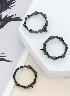 东夏饰品 枪黑色M字母镶嵌戒指 手工diy半孔R珍珠开口可调节戒托