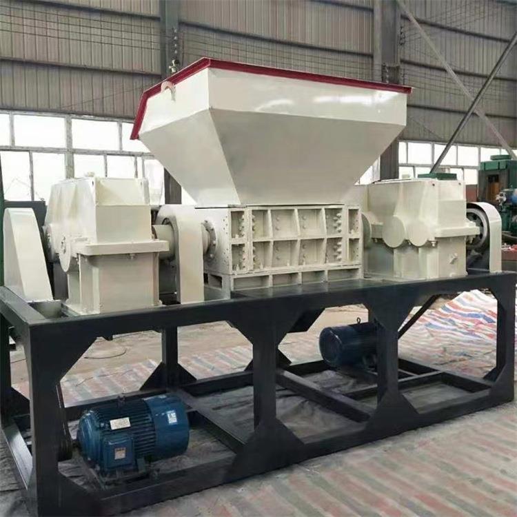 小型双轴塑料撕碎机 800型大蓝桶吨包袋粉碎机建筑模板树根破碎机 - 图1