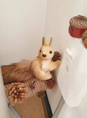 暖色氛围松鼠搬松果空调s管改造装饰创意遮挡美化管道燃气管道遮