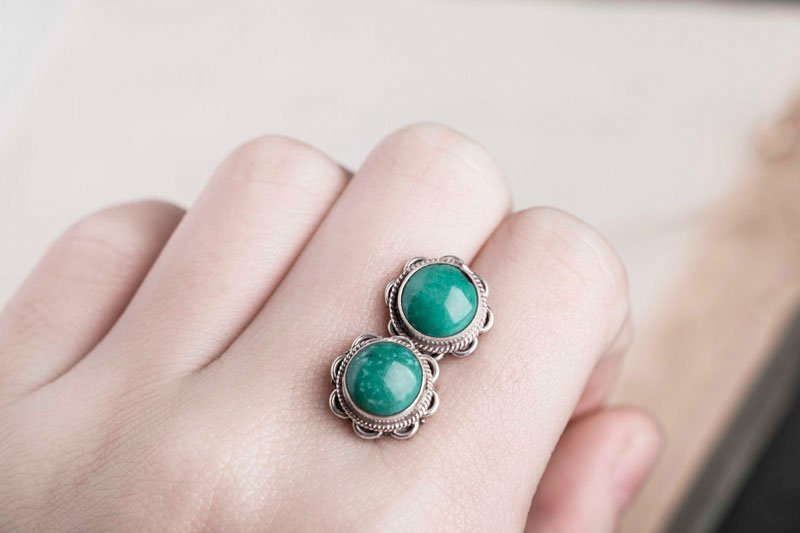 尼泊尔手工S925n银饰品镶嵌绿松石耳钉女藏式个性创意复古民族风 - 图0