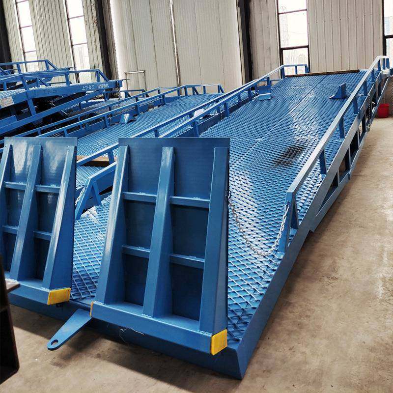 现货移动液压登车桥集装箱仓库叉车卸货装车升降机移动登车桥,淘宝优惠券,粉丝福利购,淘宝优惠卷