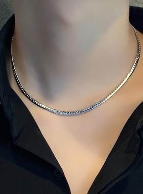 钛钢项炼男轻奢高级感锁骨炼短款素炼银色不掉色男生小众吊坠饰品