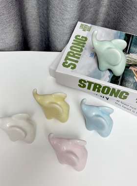 陶瓷大象小摆件创意家居现代简约轻奢办公桌面装饰品小象摆设