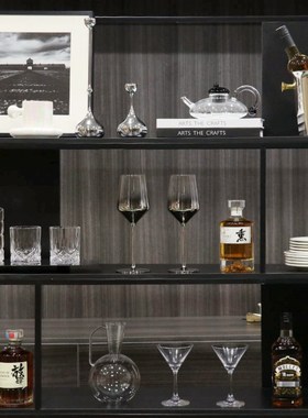 现代简约样板间酒柜软装搭配售楼处客厅柜酒杯酒具装饰品摆件