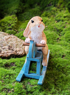 创意摇摆木e马摆件装饰品北欧风文艺办公桌客厅书柜家居送生日礼