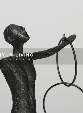 简约现代轻奢f家居玄关柜金属创意人物雕塑摆件样板房间软装饰品