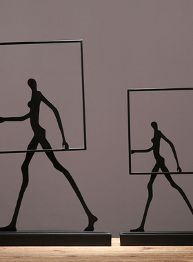 现代简约创意抽象铁艺人物摆件样板房新中式客厅R书架玄关装饰摆