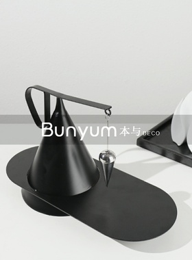 现代简约抽象几何金属摆件样板间客厅玄关展示架书柜家.居软装饰