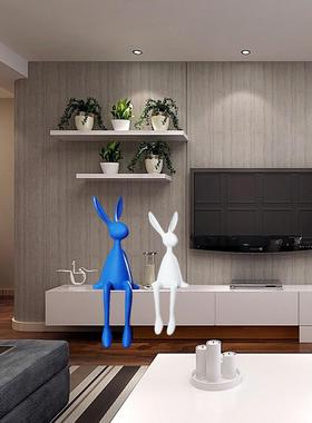创意网红卡通坐姿长耳兔子摆件客厅电视柜酒店前台桌面玄关装饰品