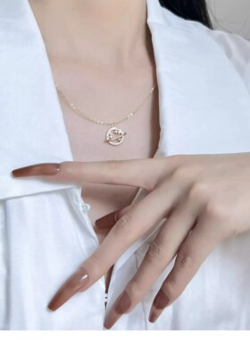 宇宙星钛钢球项链轻奢女小众设计高级感锁骨链纯银送闺蜜生日礼物