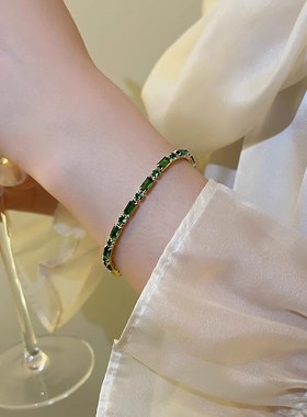 复古祖母绿锆石手链女2024年新款爆款高级感手串轻奢小众精致手饰