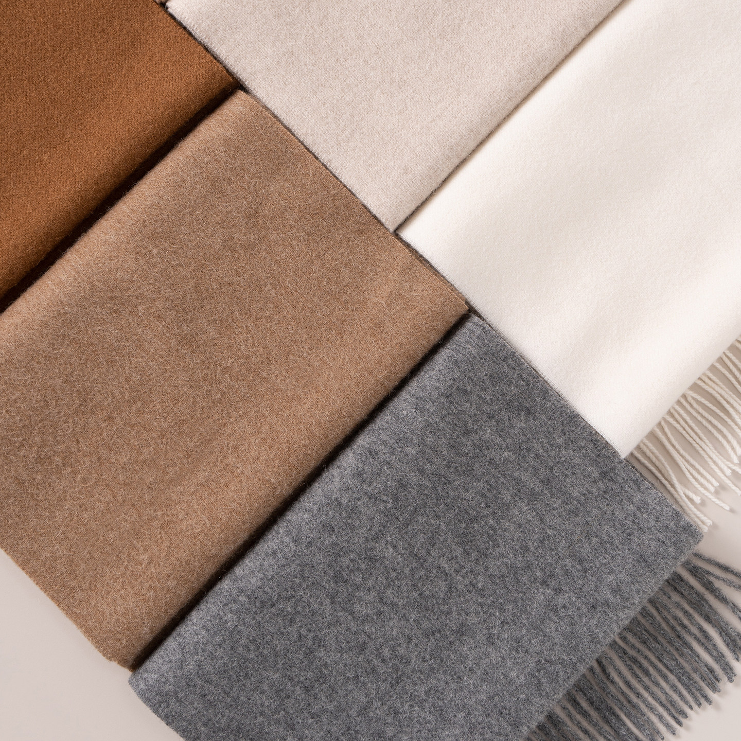 上海故事2026秋冬新款绵羊毛加厚御寒保暖纯色百搭围巾女围脖礼盒,淘宝优惠券,粉丝福利购,淘宝优惠卷