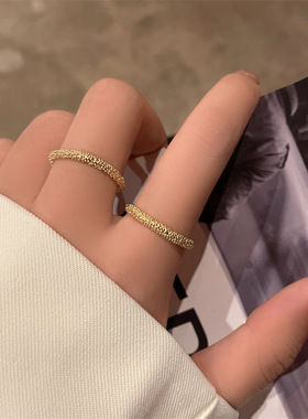 新款金色素圈磨砂戒指