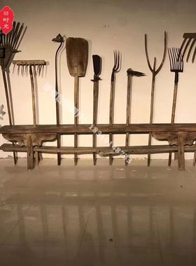 民俗老物件农村旧农耕工具木耙木叉锄头铁锹农具怀旧复古装饰摆件