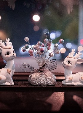 汽车内装饰摆件女神款高档车载香水香薰创意网红车上中控前台用品