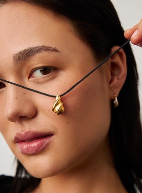 Savi X Missoma水波纹水滴吊坠黑绳项链轻奢高级感小众设计锁骨链