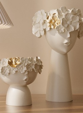 高级感创意雕塑艺术人物摆件现代轻奢新居软装客厅W电视柜装饰品