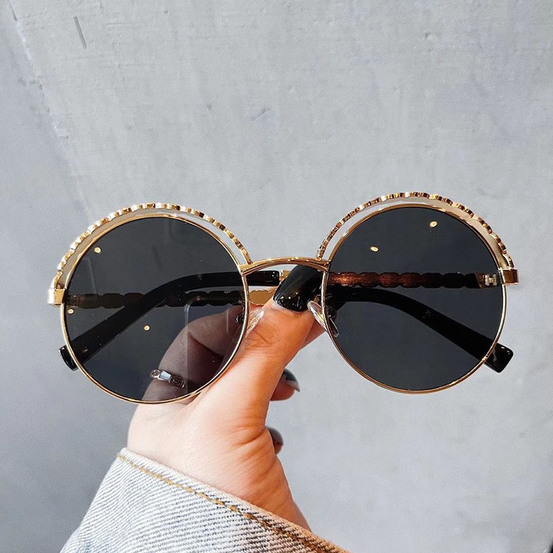 新款a圆框镂空太阳镜韩版个性金属链条腿墨镜时尚街拍遮阳眼镜 - 图1