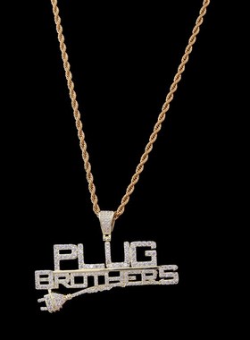 欧美男女嘻哈朋克插头字母项坠铜镶锆石14K镀金吊坠链条一件代发