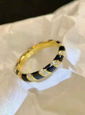 珠宝 新款高l级感黑白两色珐琅条纹戒指925银酷飒女孩冲冲冲