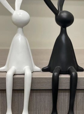 简约现代客厅酒店大堂创意黑白长耳朵坐姿兔子样品房软装摆件礼盒